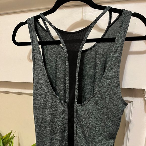 Nike Racer Heathered Gray Cut Out Tank Top - Picture 4 of 8